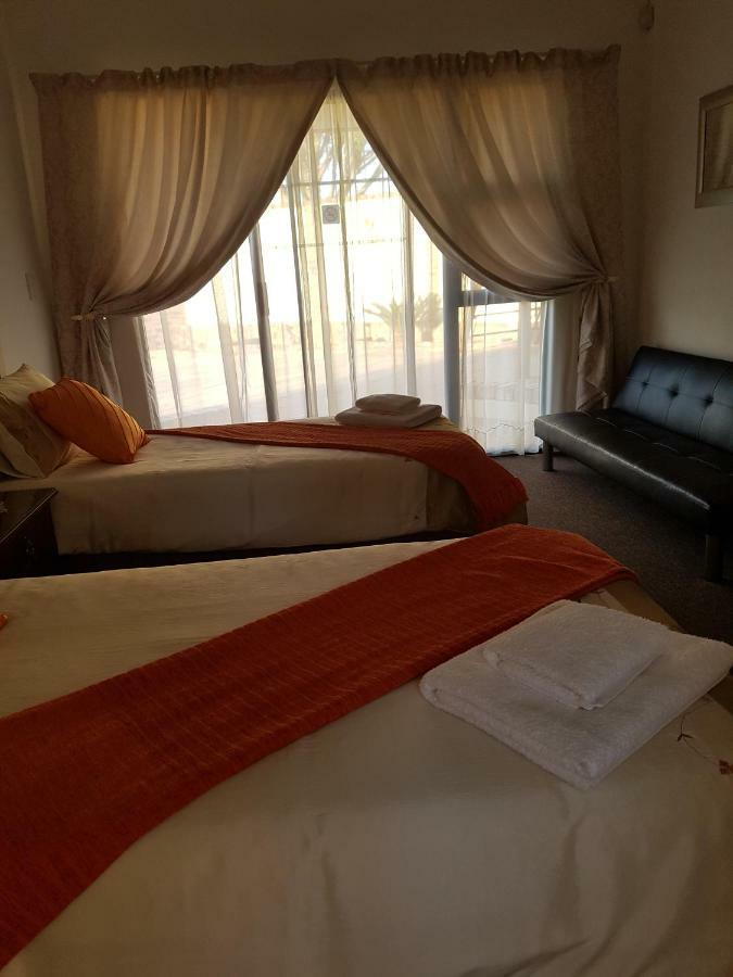 Karoo View Guesthouse Cradock Εξωτερικό φωτογραφία